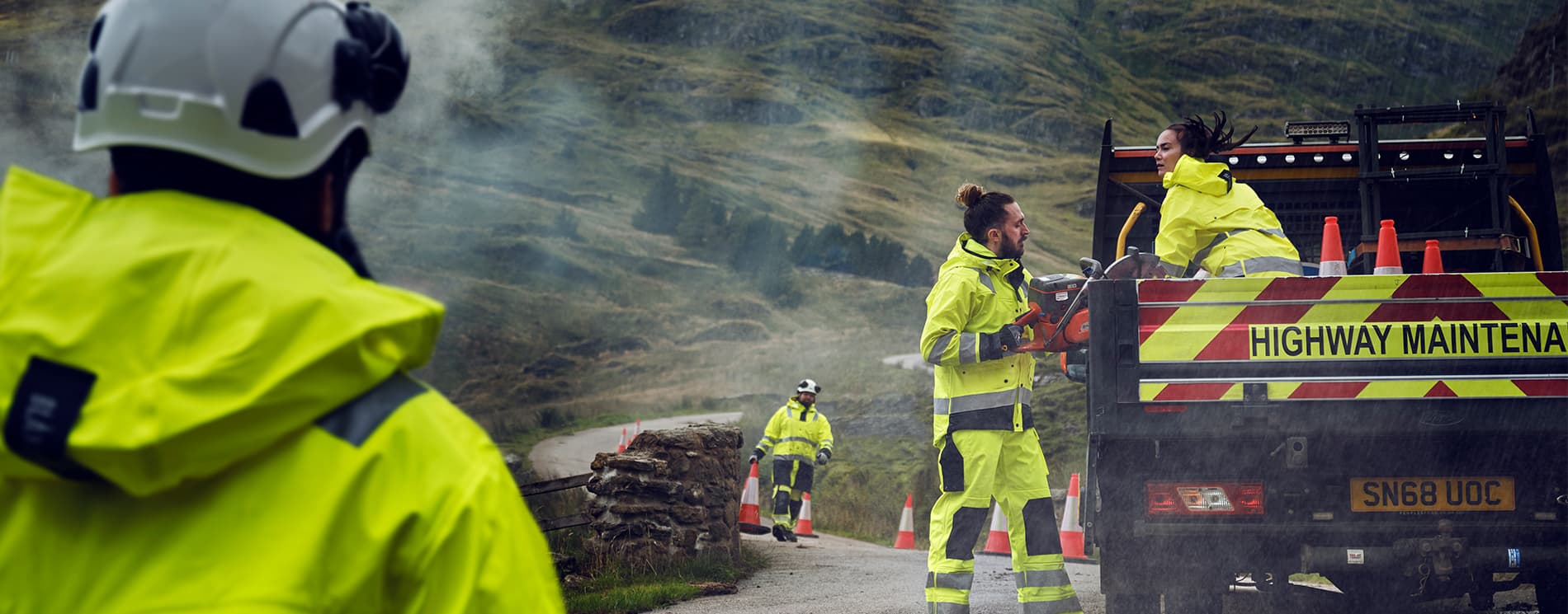 1900x745_Rain_highvis_1
