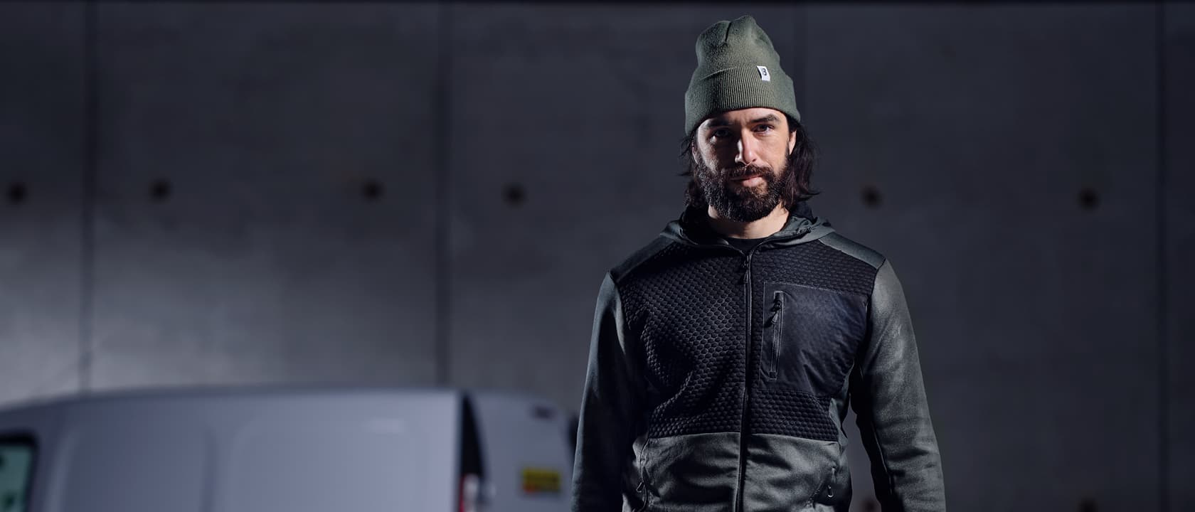 NCM_Hero_AW22_1680x720_Beanie